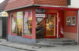 Fachgeschäft mit Café in Wiesmath, © Koll GmbH